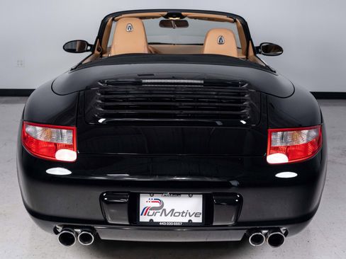 Used 2006 Porsche 911 Carrera RWD image 25