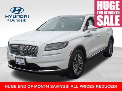 Used 2022 Lincoln Nautilus Reserve image 1