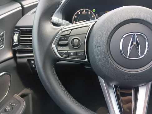 Used 2025 Acura RDX SH-AWD image 23
