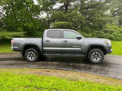 Used 2023 Toyota Tacoma TRD Off-Road AWD/4WD image 2