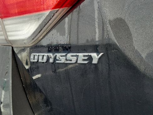 Used 2016 Honda Odyssey Touring Elite image 6