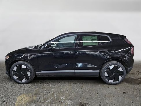 New 2025 Volvo EX30 Plus w/ Protection Package Premier image 8