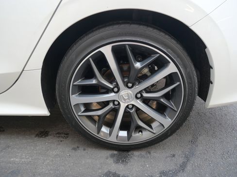 Used 2024 Honda Civic Touring image 7