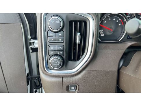Used 2022 Chevrolet Silverado 1500 LTZ image 23