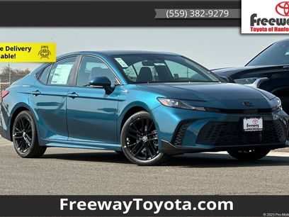 New 2025 Toyota Camry SE