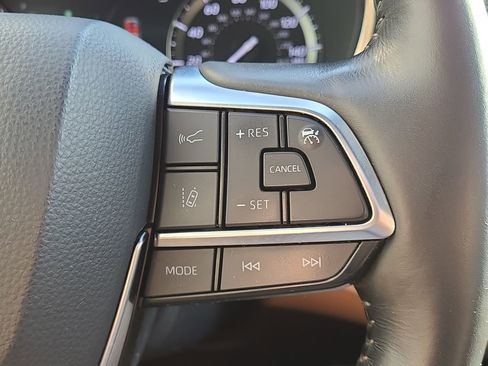 Used 2021 Toyota Highlander Platinum image 23