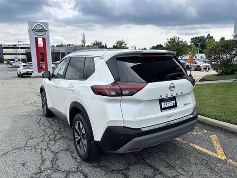 Certified 2023 Nissan Rogue SV w/ SV Premium B Package AWD/4WD image 6