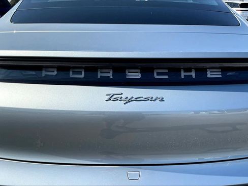 Used 2022 Porsche Taycan image 30