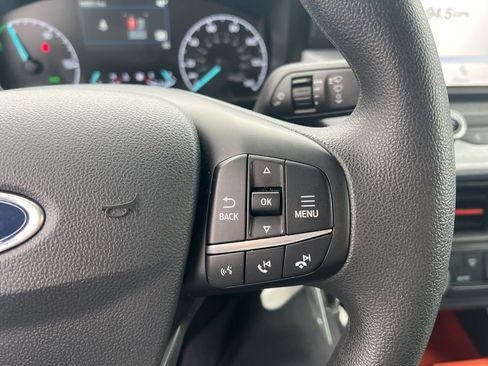 Used 2023 Ford Maverick XLT image 17