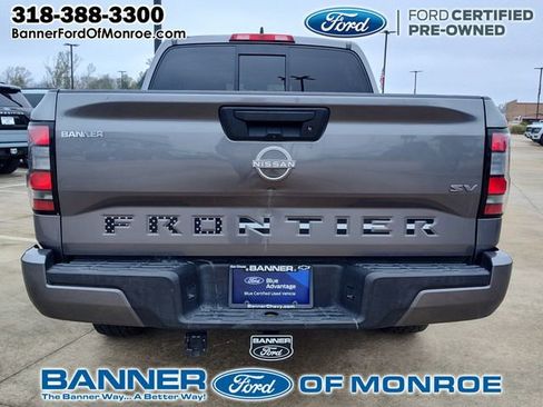 Used 2022 Nissan Frontier SV image 5