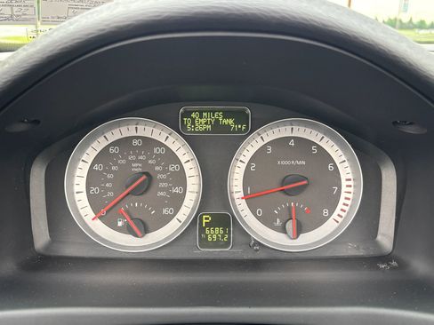 Used 2013 Volvo C70 T5 FWD image 37