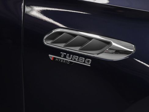 Used 2026 Mercedes-Benz E 53 AMG e 4MATIC Wagon image 14