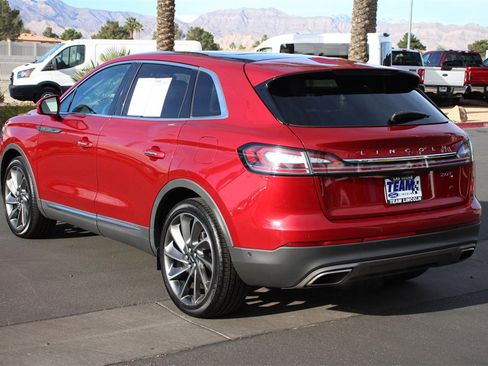 Used 2020 Lincoln Nautilus Reserve w/ Equipment Group 201A image 4