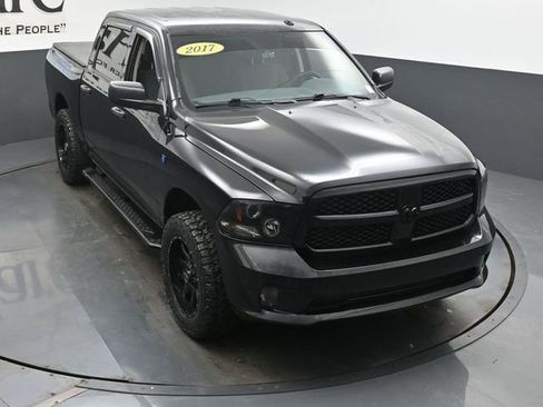 Used 2017 RAM 1500 Express w/ Express Value Package image 45