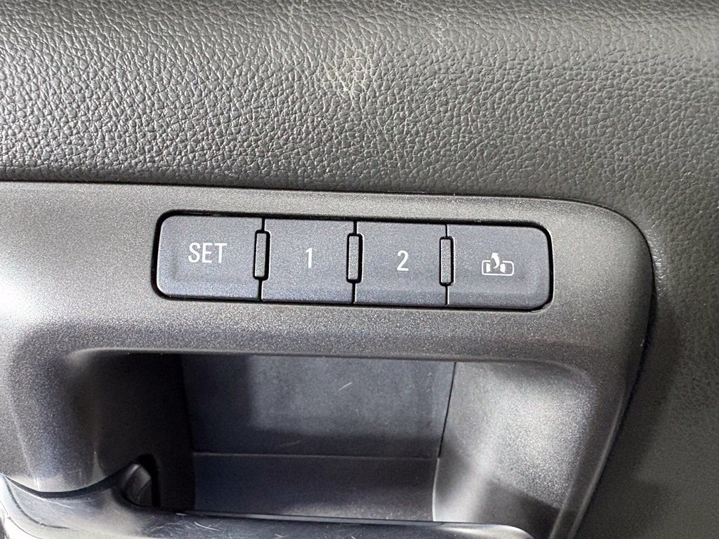 Used 2017 GMC Sierra 1500 Denali AWD/4WD image 16