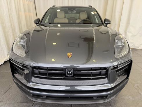 New 2026 Porsche Macan image 6