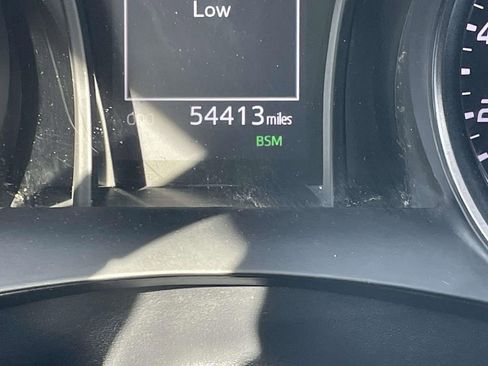 Used 2024 Toyota Camry SE w/ Convenience Package image 38