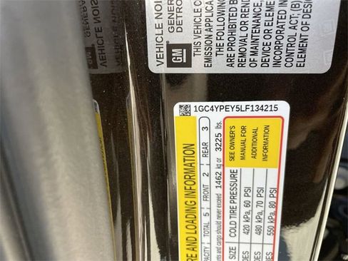 Used 2020 Chevrolet Silverado 2500 LTZ w/ LTZ Premium Package image 44