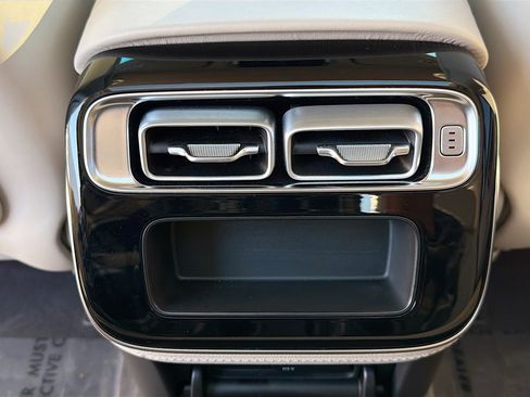 Used 2022 Mercedes-Benz S 580 4MATIC Sedan image 19