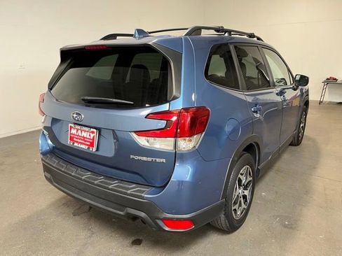 Used 2021 Subaru Forester Premium w/ Popular Package #1 AWD/4WD image 3