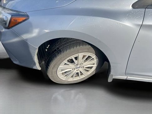 Used 2017 Subaru Impreza 2.0i Premium image 17