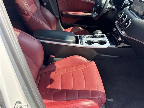 Used 2022 Kia Stinger GT2 AWD/4WD image 28