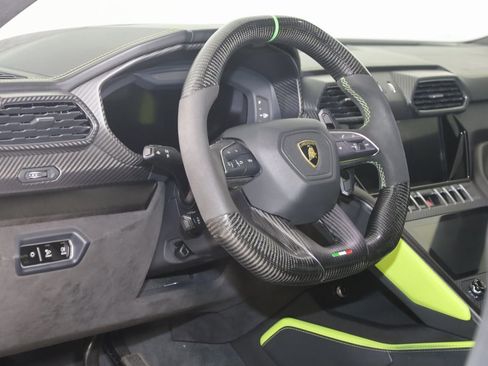 Used 2022 Lamborghini Urus image 48