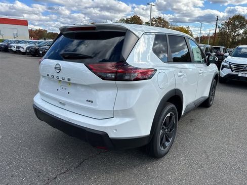 New 2026 Nissan Rogue SV image 7