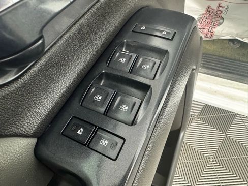 Used 2017 Chevrolet Silverado 1500 W/T image 34