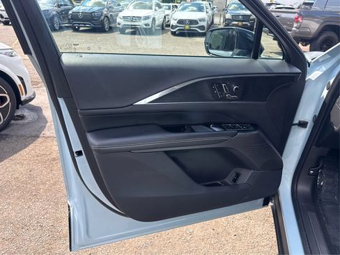 Used 2024 Cadillac Lyriq Sport AWD/4WD image 18