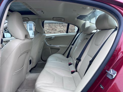 Used 2016 Volvo S60 T5 Premier image 28