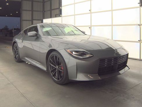 Used 2024 Nissan Z Performance w/ Floor Mat Package RWD image 3