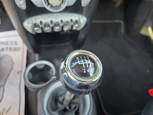 Used 2010 MINI Cooper S image 23