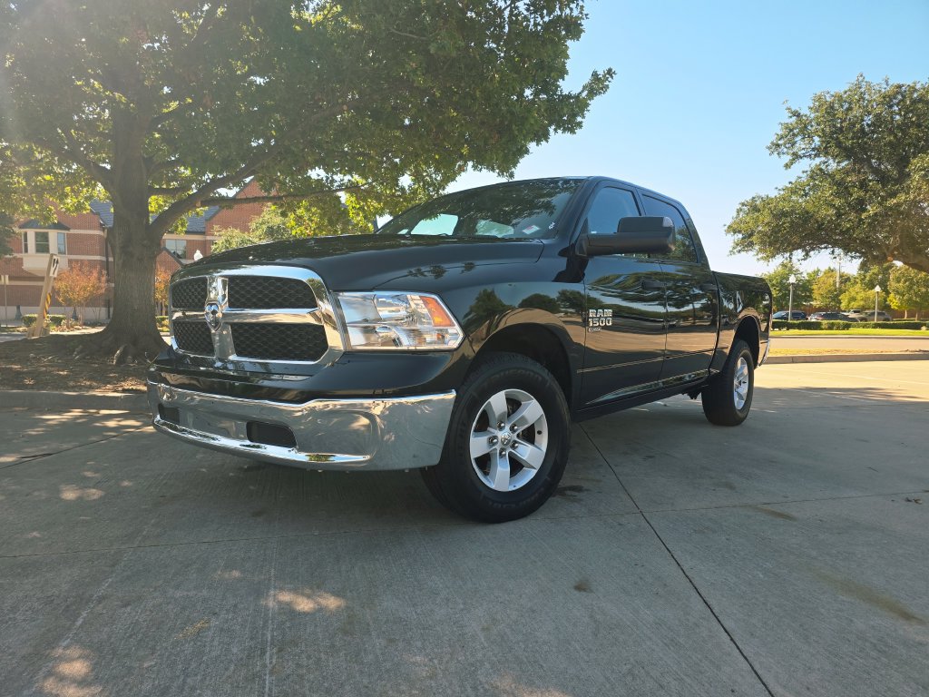 Used 2023 RAM 1500 Classic SLT w/ Trailer & Traction Group AWD/4WD image 2