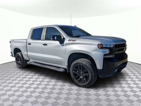 Used 2021 Chevrolet Silverado 1500 LT Trail Boss image 2