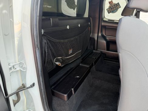 Used 2022 Toyota Tacoma SR RWD image 13