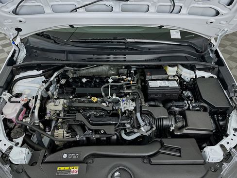 Used 2024 Toyota Corolla LE FWD image 31