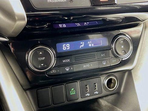 Used 2019 Mitsubishi Eclipse Cross LE AWD/4WD image 18