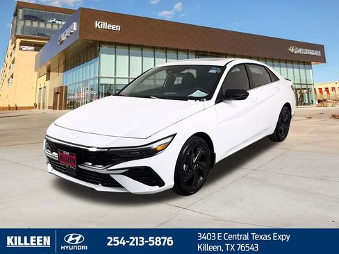 New 2026 Hyundai Elantra SEL Sport Premium FWD image 3