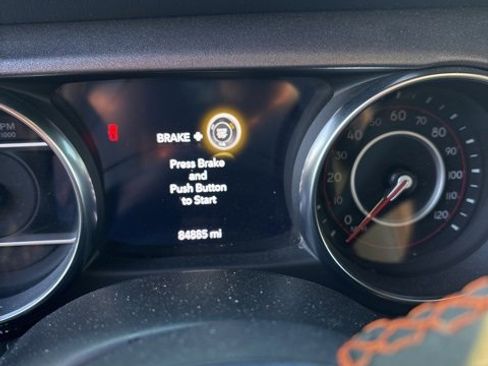 Used 2021 Jeep Gladiator Mojave image 6