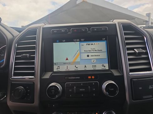 Used 2017 Ford F250 Platinum w/ Platinum Ultimate Package AWD/4WD image 12
