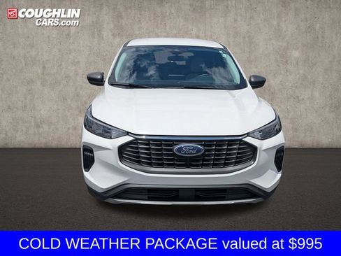 Used 2023 Ford Escape Active w/ Cold Weather Package FWD image 2