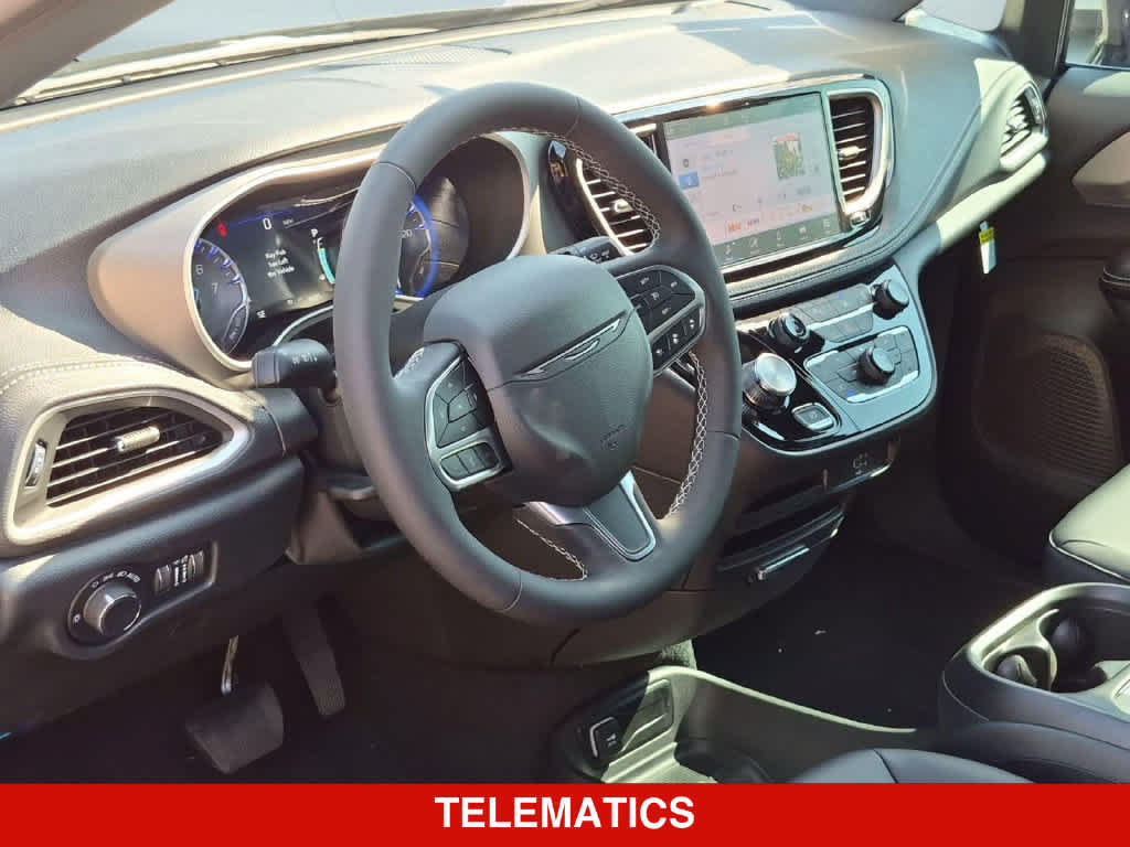 New 2027 Chrysler Pacifica Select FWD image 2