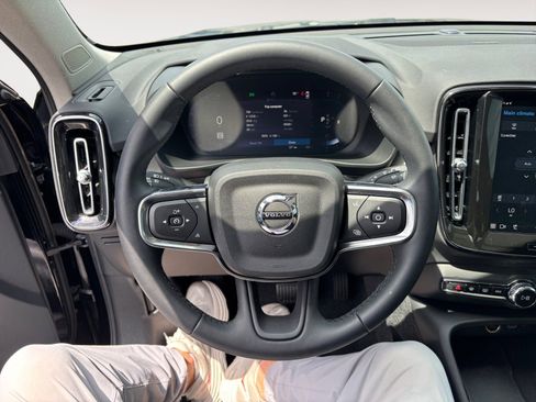 New 2025 Volvo XC40 B5 Plus w/ Climate Package image 12