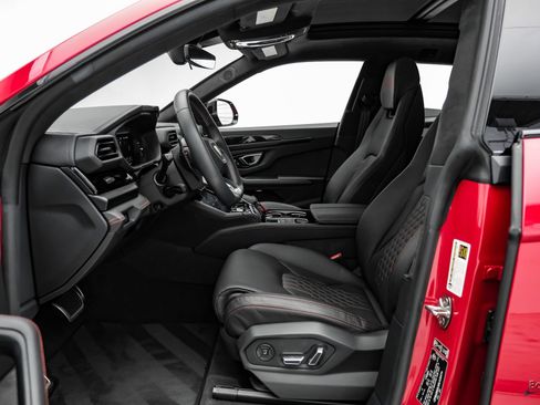 Used 2025 Lamborghini Urus SE AWD/4WD image 41