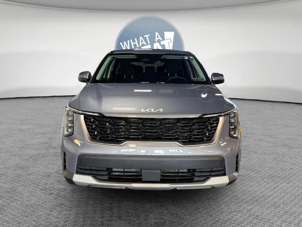 Certified 2024 Kia Sorento LX FWD image 9
