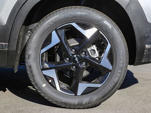 New 2026 Kia Seltos S FWD image 12