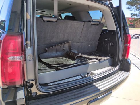 Used 2018 Chevrolet Tahoe LT w/ Luxury Package AWD/4WD image 23