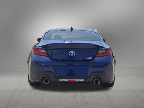 Used 2022 Toyota GR86 RWD image 5