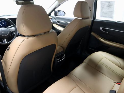 Certified 2025 Hyundai Sonata Limited FWD image 27